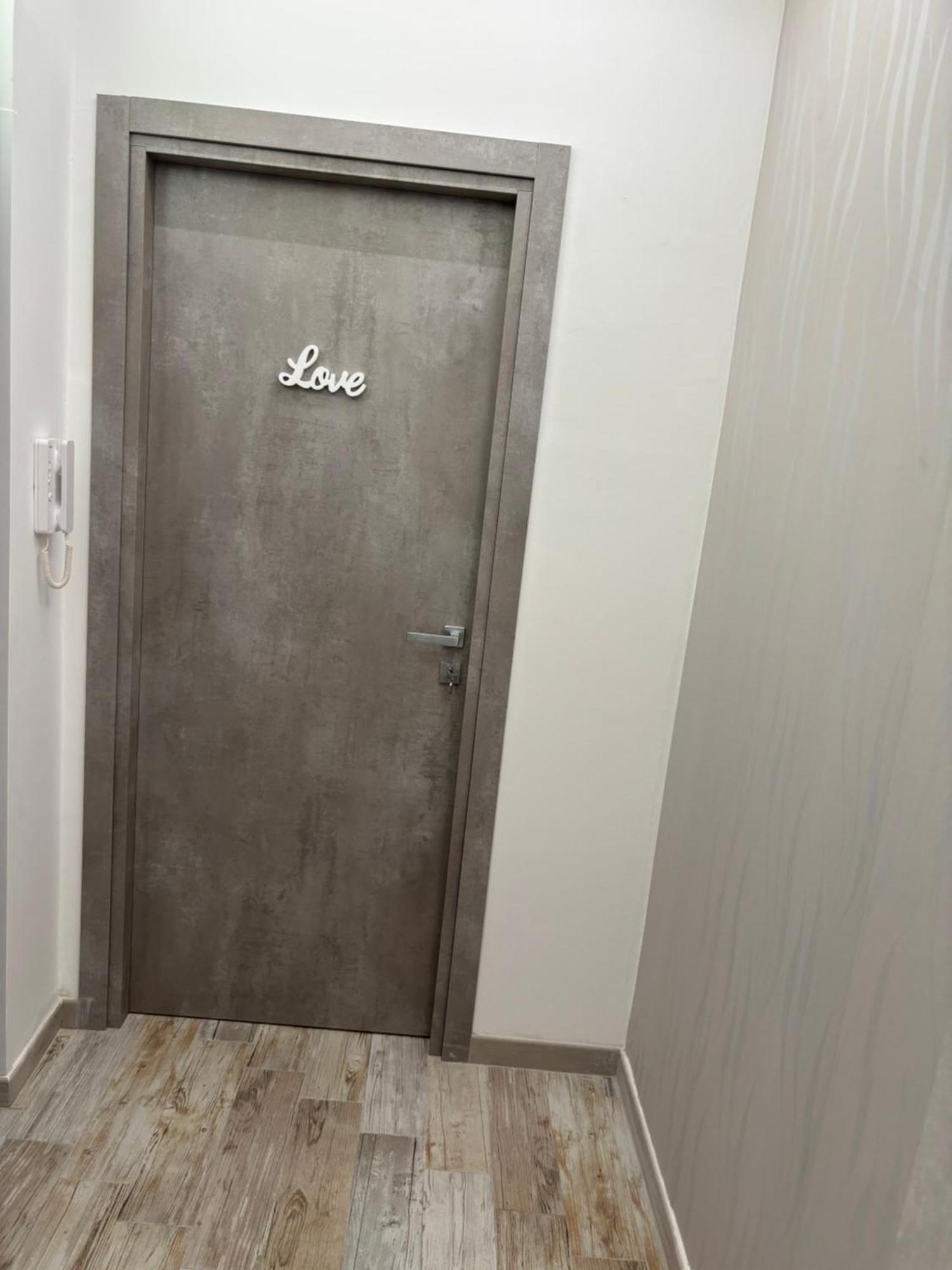 L'Arco Di Porta Lecce Apartman Brindisi Kültér fotó